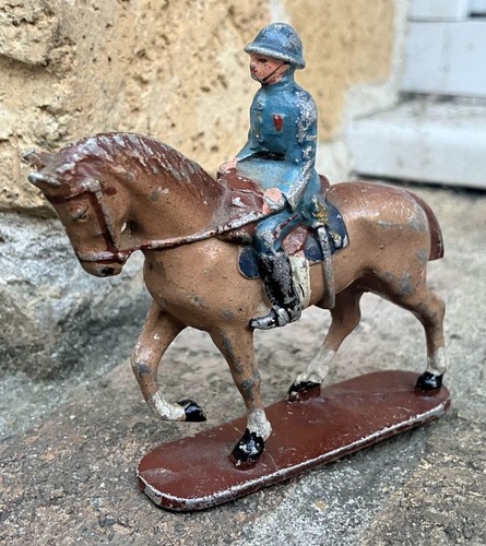 Soldat quiralu vers - soldat,