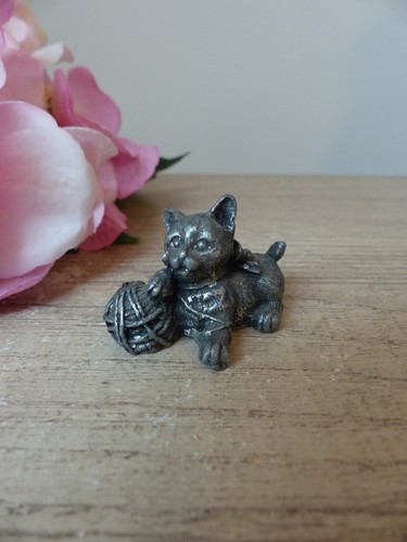 Figurine chat miniature - , en