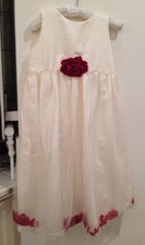 Robe Petite Fille D’honneur Mariage Blanche 10 Ans Avec Pétales Rouges