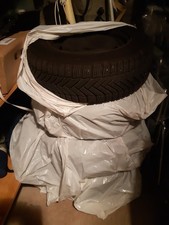 4 roues équipées de pneus neige Michelin pour C3 très peu servi