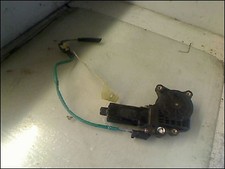 Moteur lève-glace avant