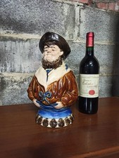 Pichet ancien en barbotine de