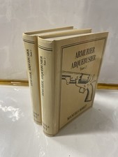 📘 ARMURIER – ARQUEBUSIER