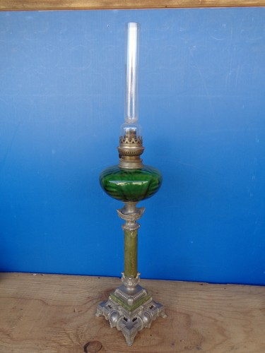 Ancienne lampe pétrole - ancienne,