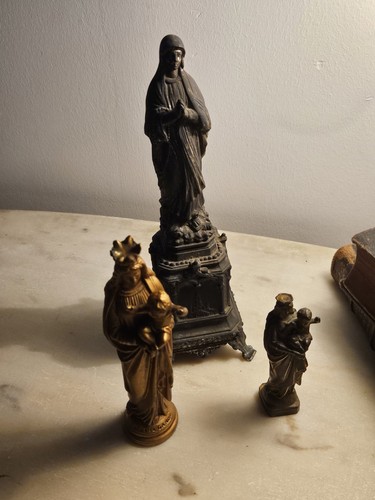Lot statuettes religieuses