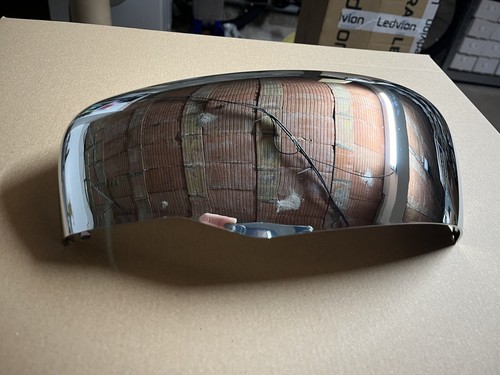 Coque chromée gauche