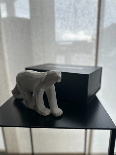 Sculpture ours blanc - ours, d'après