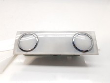 7L6947105A lumière habitacle