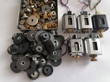 Cox Lot neuf pièces détachées pour Slot Car 1/24 vintage. 