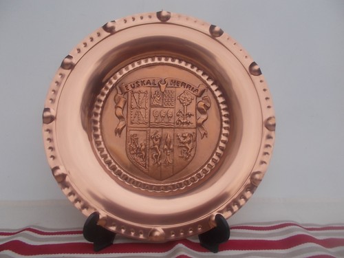 Assiette basque cuivre - basque, décor