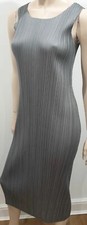 PLEATS PLEASE Issey Miyake