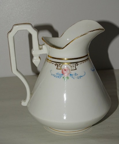 Petit pot lait en - pot,