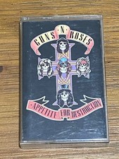 CASSETTE AUDIO - GUNS N' ROSES
