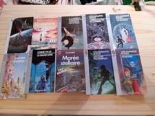 10 LIVRES DE POCHE SF / J'AI