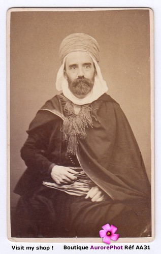 Homme enturbanné tenue - enturbannÉ, en