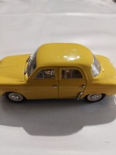 voiture miniature RENAULT DAUPHINE 1/43 NOREV