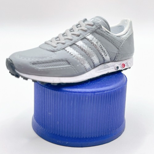Mini figurine trainer gris - mini,
