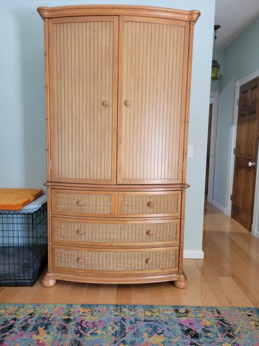 ARMOIRE