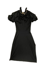 Robe noire de créateur Paco