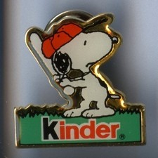 RARE PINS PIN'S .. BD COMICS / KINDER BASE BALL CHIEN DOG SNOOPY PEANUTS ¤7K