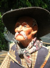 Ancien SANTON habillé signé