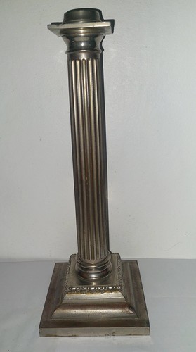 Grand pied lampe petrole - grand, a