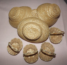 4 petits chapeaux paille + 4