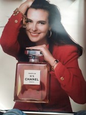 Affiche publicitaire Carole Bouquet pour parfum N°5 Chanel 