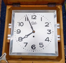 Ancienne pendule horloge ODO mécanique en bois verre et clé. ANNEES 50