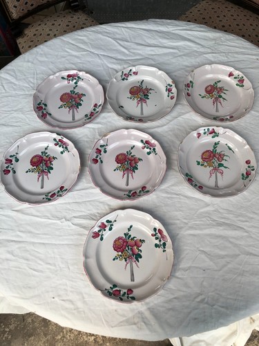 Suite assiettes faience - assiettes,