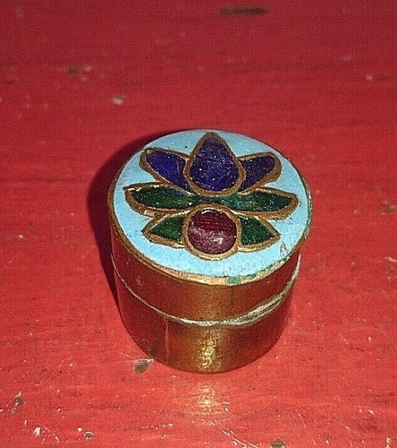 Ancienne boite pilule - ancienne, a