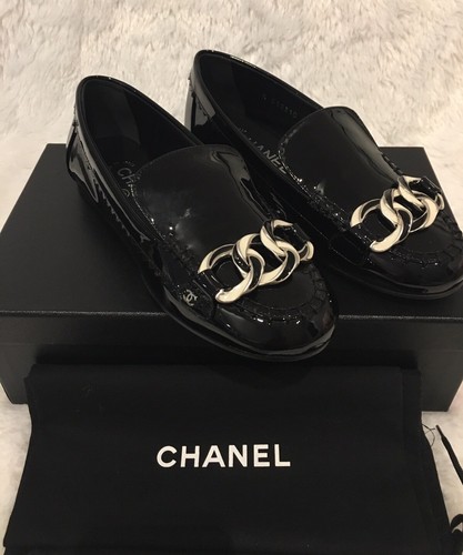 Chanel mocassin patent loafer - chanel,