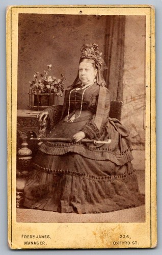 Cdv 1875 mrs blanche - blanche,, coiffe