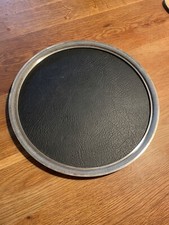 PLATEAU METAL ARGENTÉ ET SIMILI CUIR DIAMETRE 33 CM