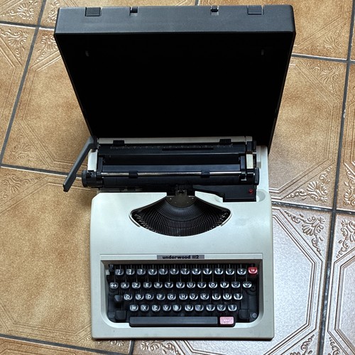 Underwood machine écrire - underwood, à