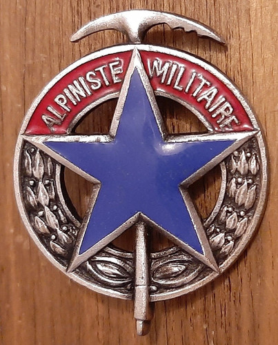 Brevet émail alpiniste - brevet,
