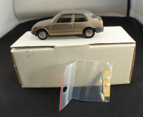 M 034 peugeot 309 3 - ◊,