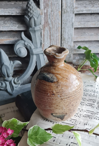 Ancienne petite crucge pot - ancienne,