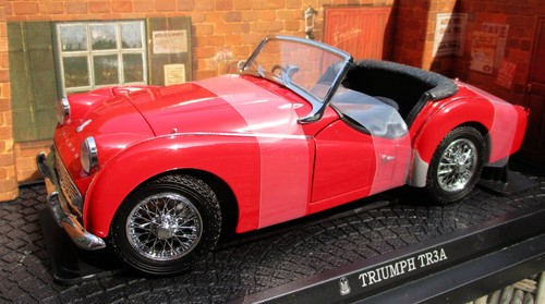 Scale triumph tr3a in red - tr3a,