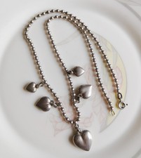 Collier de perles coeurs love  en argent massif  925 parfait état Heart Necklace
