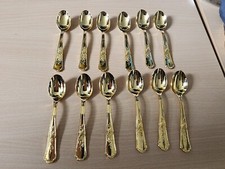 Lot 12 cuillères dorées