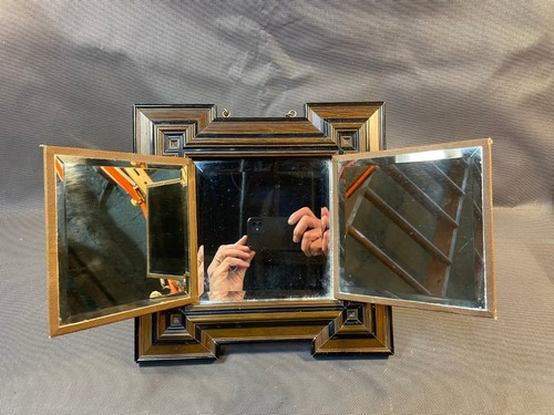 Ancien miroir trytique - , dans