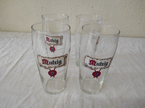 Lot anciens verres à - 4,