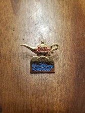 Pin's Walt Disney Home Studio
