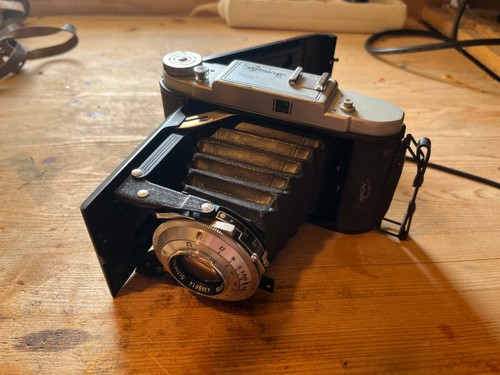 Appareil photo argentique - photo,