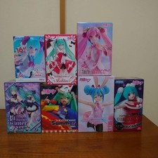 Lot de 7 figurines Hatsune