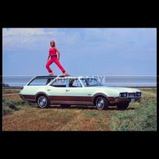 Photo A.009476 OLDSMOBILE VISTA CRUISER CUSTOM 1968 
