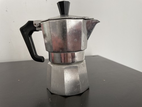 Cafetière italienne une - cafetière,