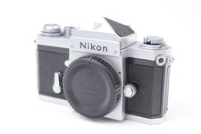 Appareil photo reflex Nikon F avec viseur prisme en toit. Boitier seul #7054073.