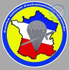 STICKER CENTRE NATIONAL D'ENTRAINEMENT COMMANDO CNEC PARACHUTISTE PARA CE054